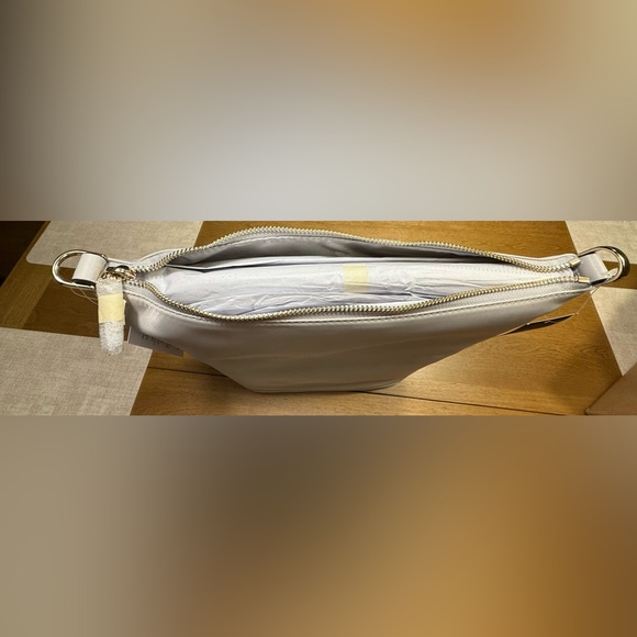 NWT Kate Spade Chelsea Duffle Crossbody - Grey - Picture 9 of 11